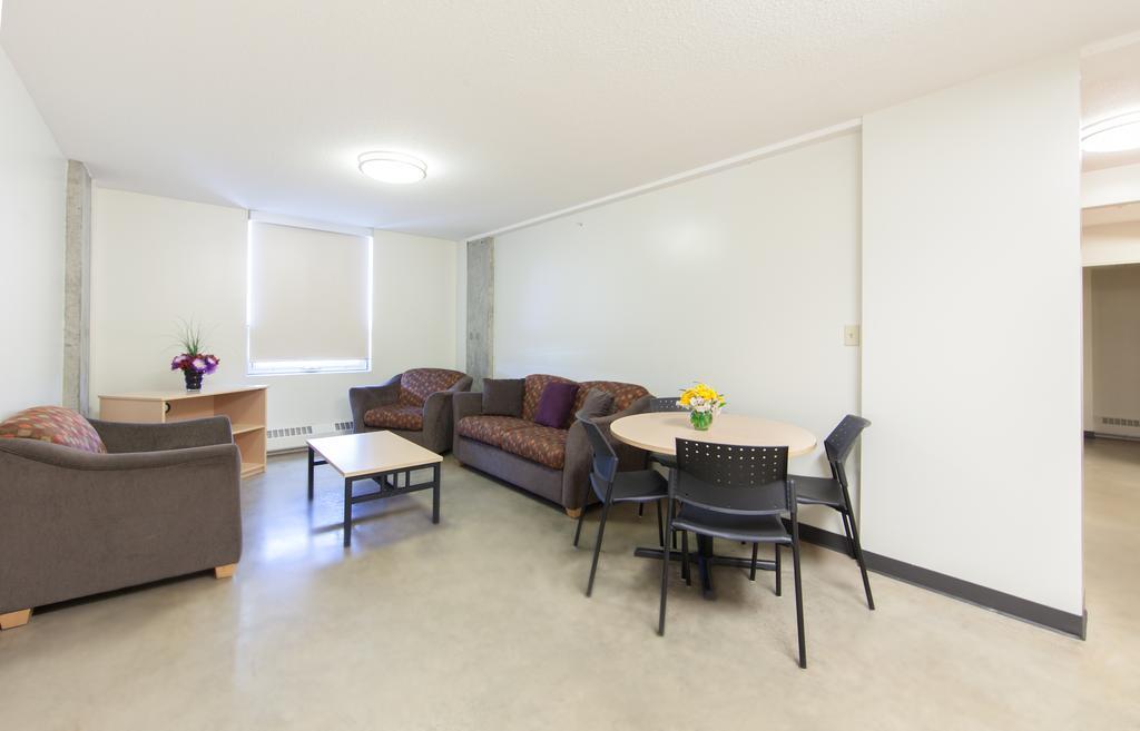 Macewan University Residence Edmonton Bilik gambar